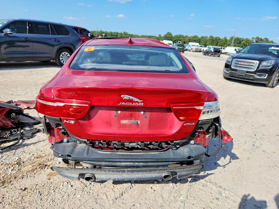 Photo 6 from auction – 2017 JAGUAR XE with VIN SAJAD4BG6HA947996