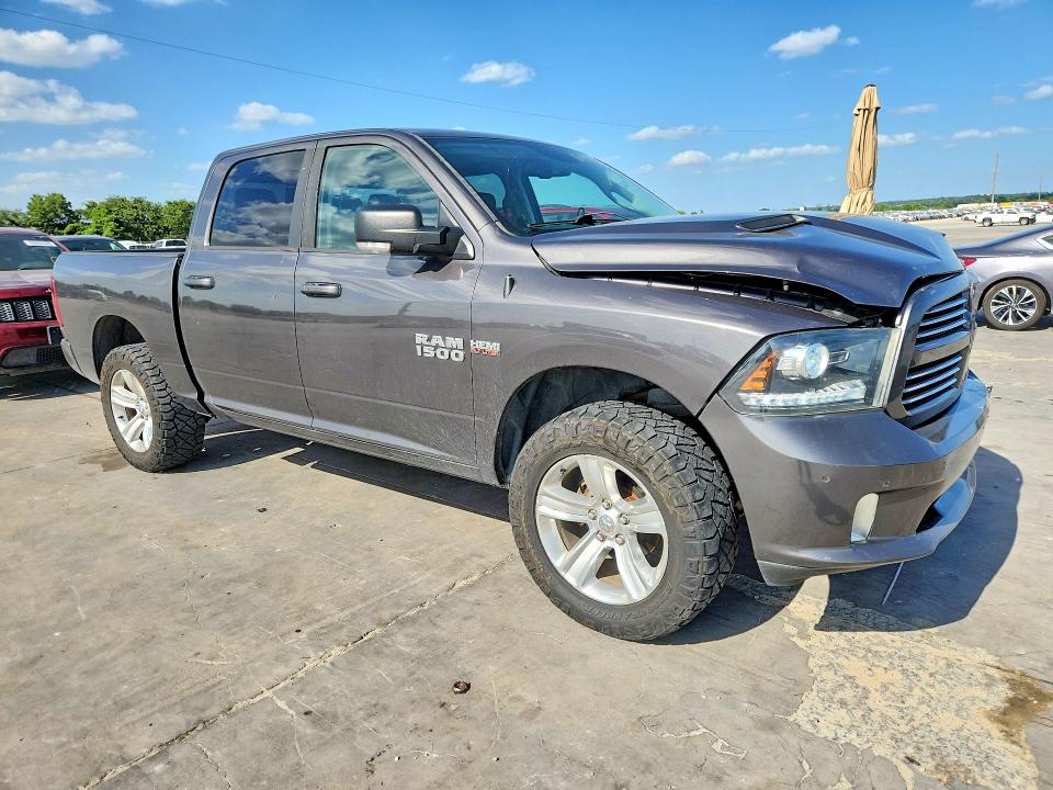 Zdjęcie 4 z aukcji – 2014 RAM 1500 z VIN 1C6RR7MT2ES300863
