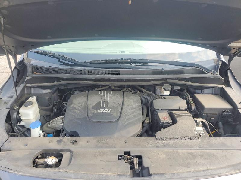 Photo 12 from auction – 2016 KIA SEDONA with VIN KNDME5C19G6171308