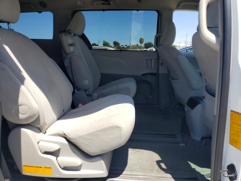 Photo 11 from auction – 2012 TOYOTA SIENNA with VIN 5TDKK3DC6CS234461