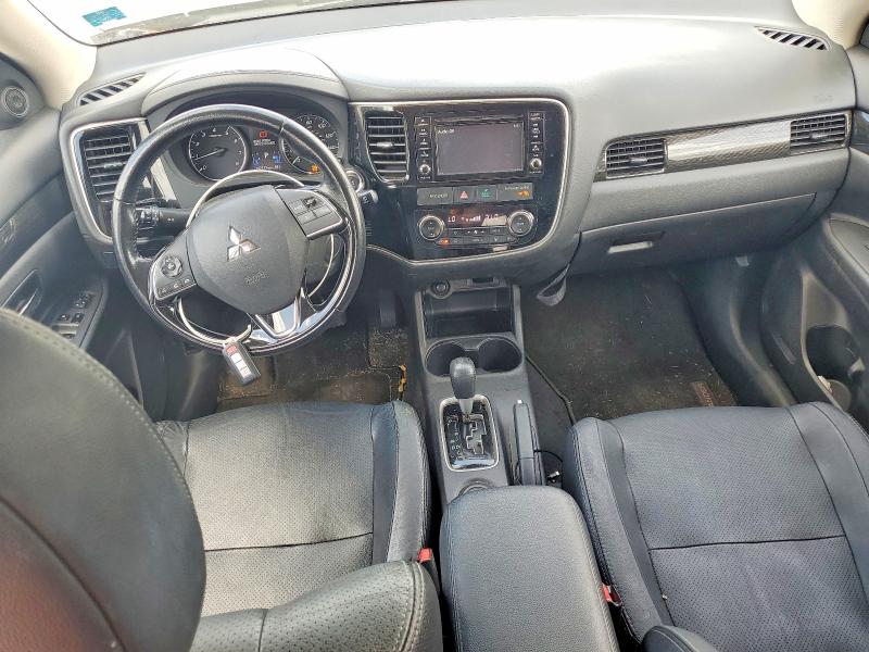 Photo 8 from auction – 2016 MITSUBISHI OUTLANDER with VIN JA4AD3A35GZ029187