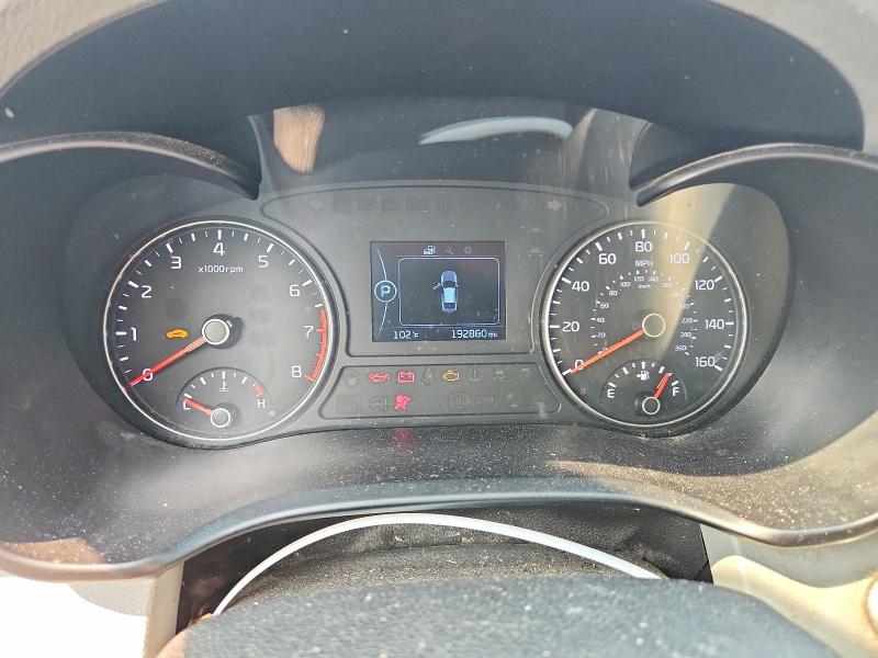 Photo 9 from auction – 2016 KIA OPTIMA with VIN 5XXGU4L32GG012899