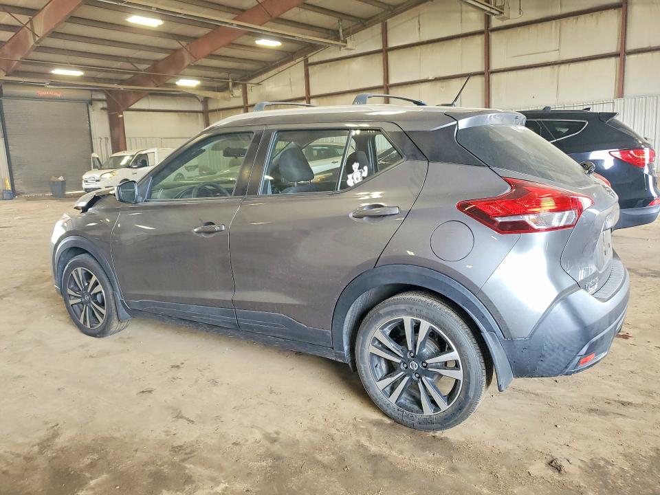 Photo 2 from auction – 2019 NISSAN KICKS with VIN 3N1CP5CU3KL498353