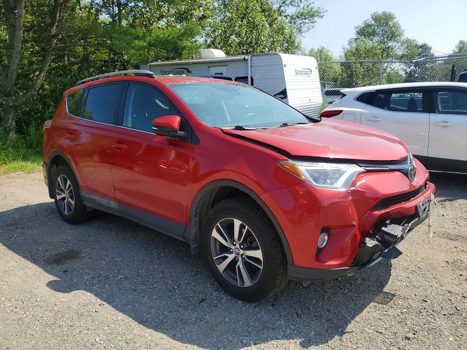Photo 4 from auction – 2017 TOYOTA RAV4 with VIN 2T3RFREV0HW615010