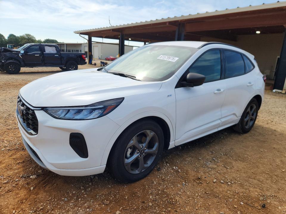 FORD ESCAPE 2023 مع رقم تعريف المركبة 1FMCU0MNXPUA27129 - صورة من المزاد