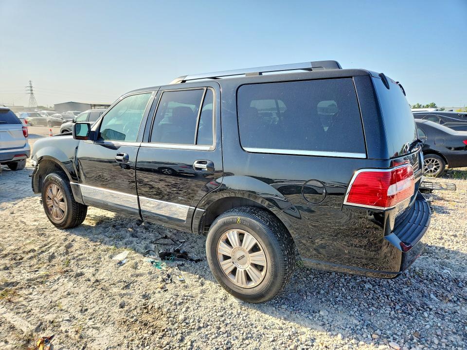 Photo 2 from auction – 2008 LINCOLN NAVIGATOR with VIN 5LMFU27528LJ03841
