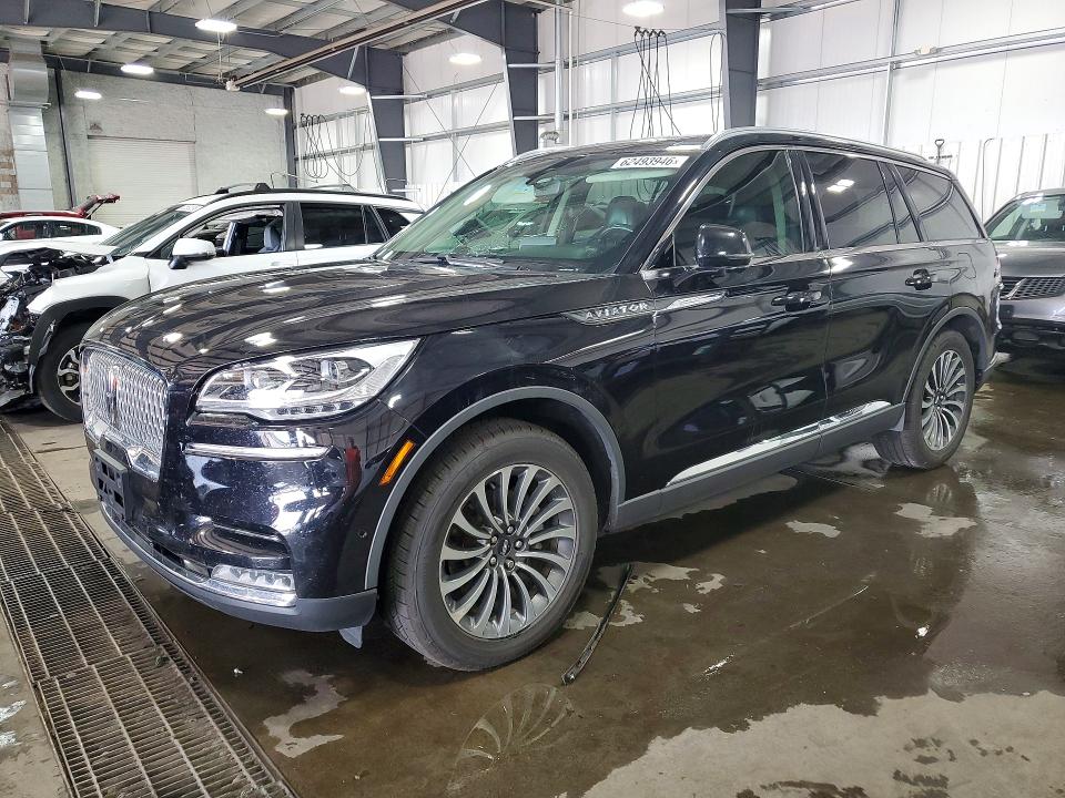LINCOLN AVIATOR 2020 with VIN 5LM5J7XC8LGL14351 - Photo from auction