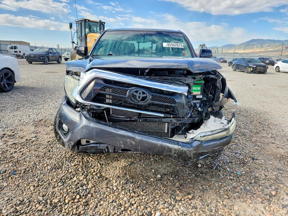 Photo 5 from auction – 2013 TOYOTA TACOMA with VIN 3TMLU4EN6DM121115