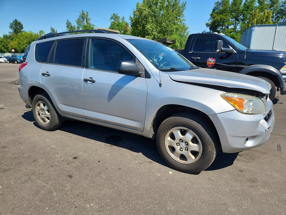 Photo 4 from auction – 2007 TOYOTA RAV4 with VIN JTMZD33V175033140