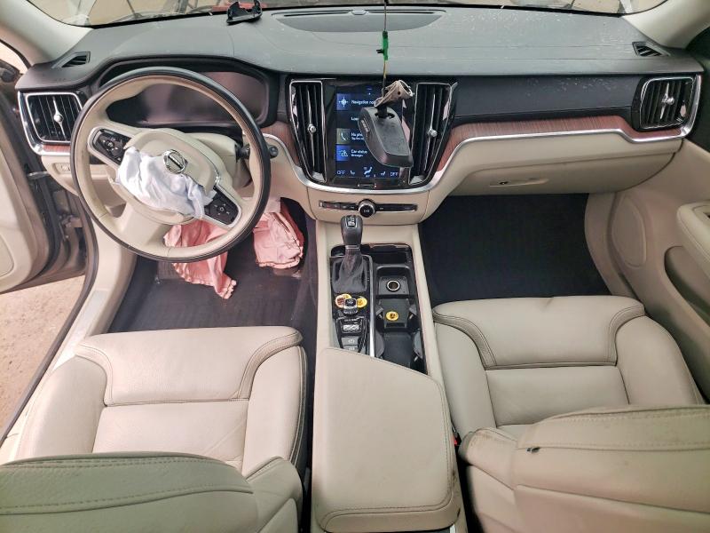 Photo 8 from auction – 2020 VOLVO V60 CROSS COUNTRY with VIN YV4102WK5L1041566