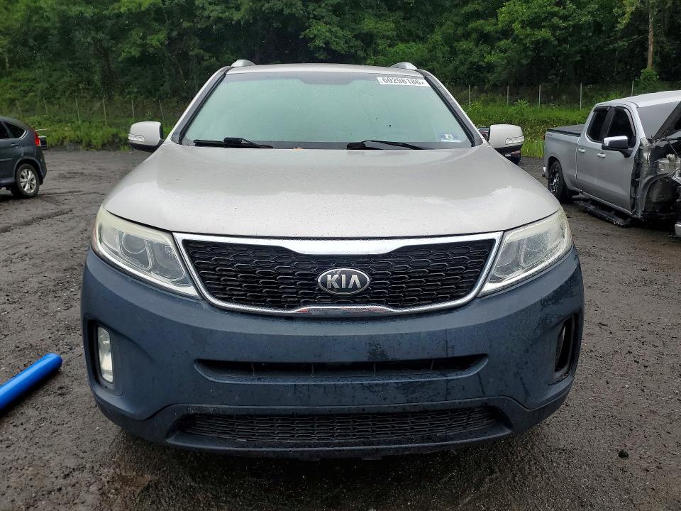 Photo 5 from auction – 2015 KIA SORENTO with VIN 5XYKT3A66FG628152