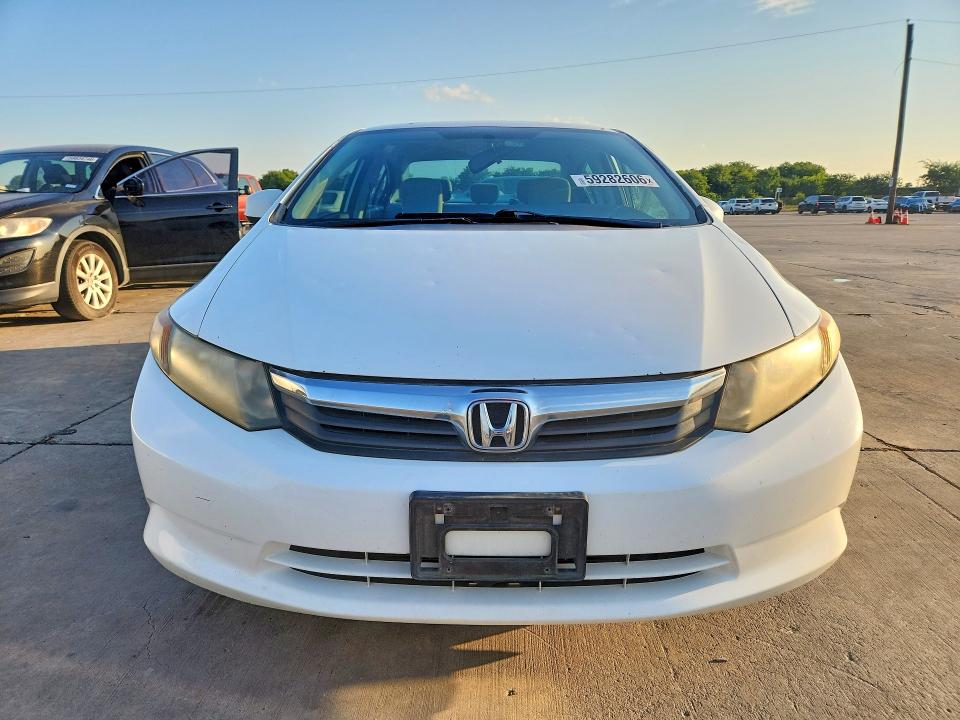 Photo 5 from auction – 2012 HONDA CIVIC with VIN 2HGFB2F58CH596012
