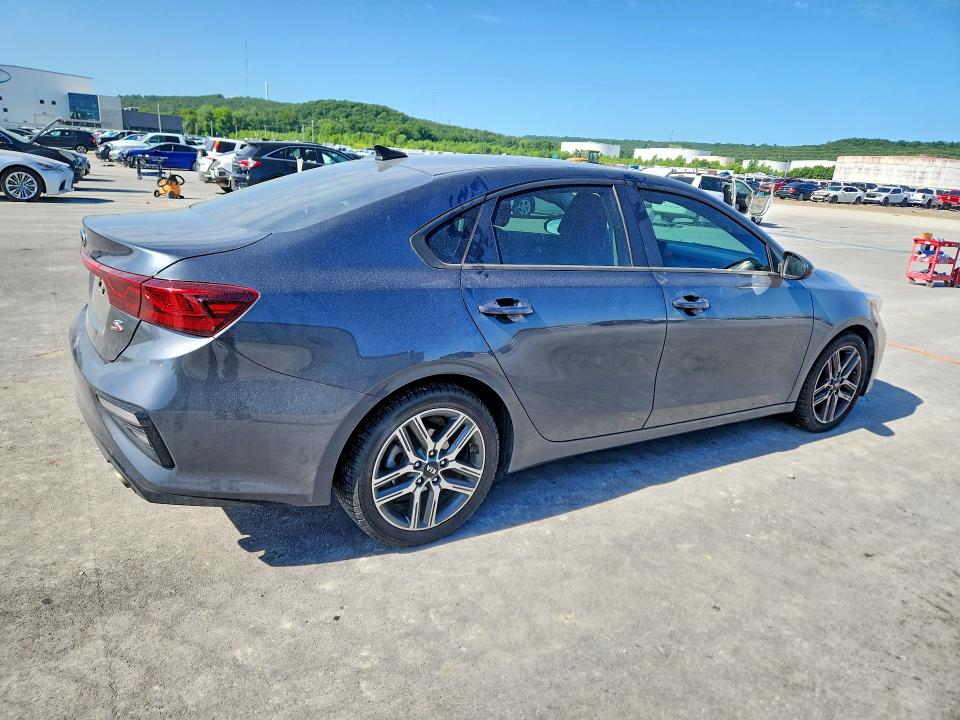 Photo 3 from auction – 2019 KIA FORTE with VIN 3KPF34AD3KE013846