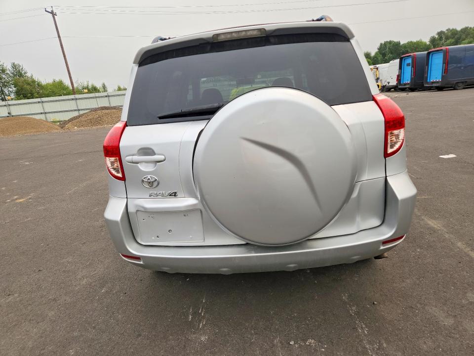 Photo 6 from auction – 2006 TOYOTA RAV4 with VIN JTMZD33V165030463