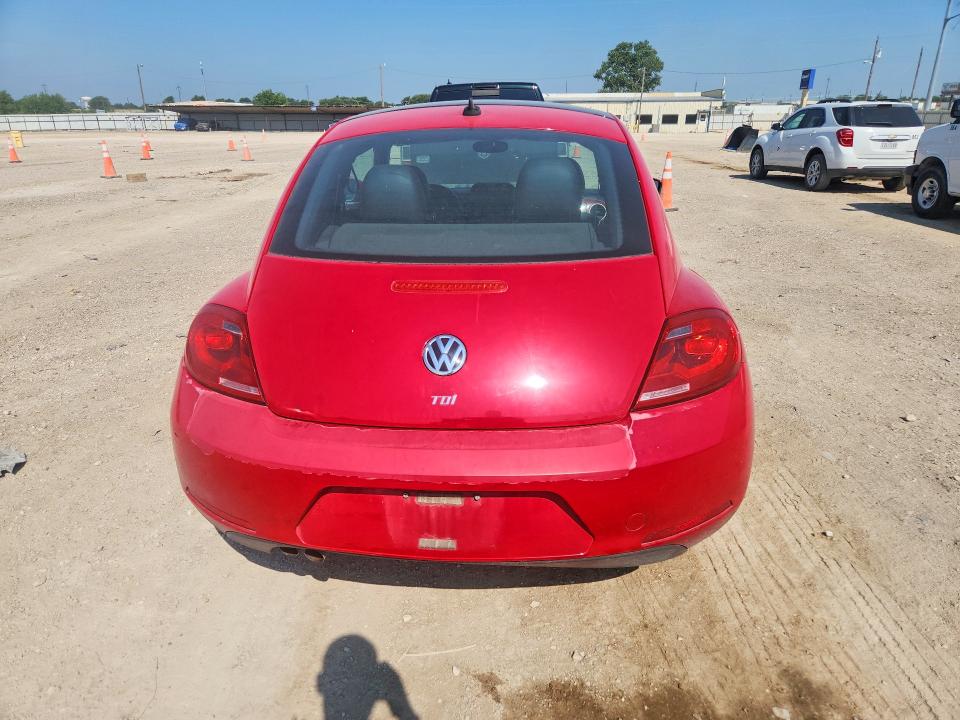 Photo 6 from auction – 2013 VOLKSWAGEN BEETLE with VIN 3VWJL7AT9DM654945