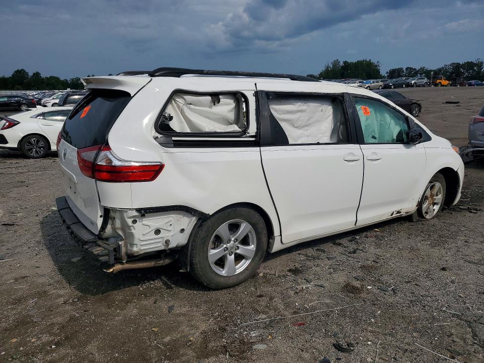 Photo 3 from auction – 2015 TOYOTA SIENNA with VIN 5TDKK3DC6FS665418