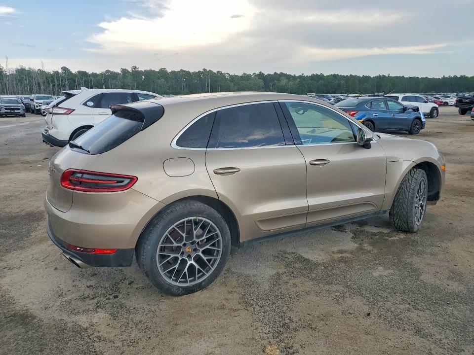 Photo 3 from auction – 2016 PORSCHE MACAN with VIN WP1AB2A50GLB44059