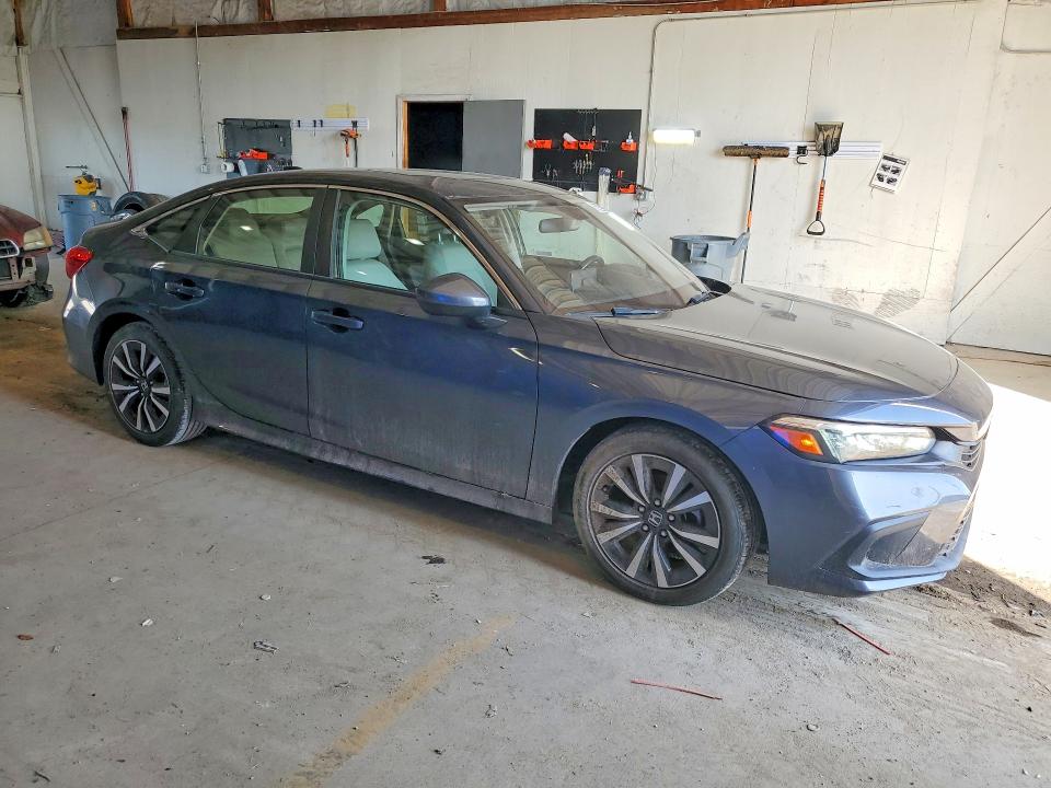Photo 4 from auction – 2022 HONDA CIVIC with VIN JHMFE1F72NX005218