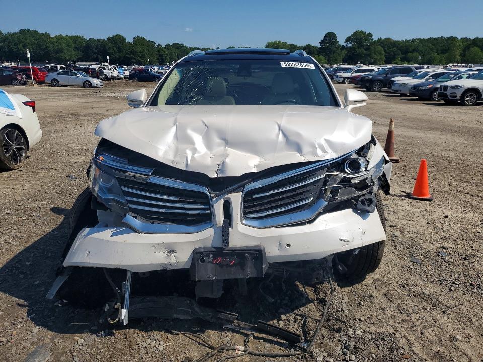 Photo 5 from auction – 2016 LINCOLN MKX with VIN 2LMTJ8LP0GBL71699