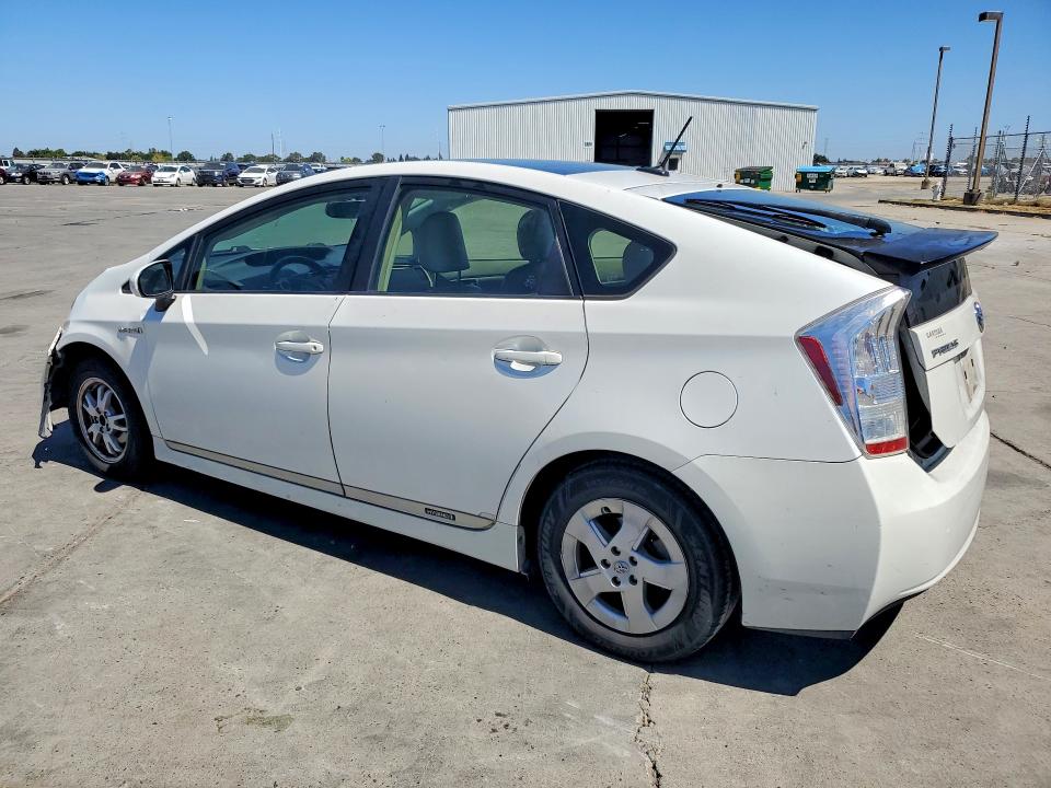 Zdjęcie 2 z aukcji – 2011 TOYOTA PRIUS z VIN JTDKN3DU6B5292364