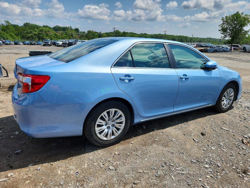 Photo 3 from auction – 2014 TOYOTA CAMRY with VIN 4T4BF1FK6ER360218
