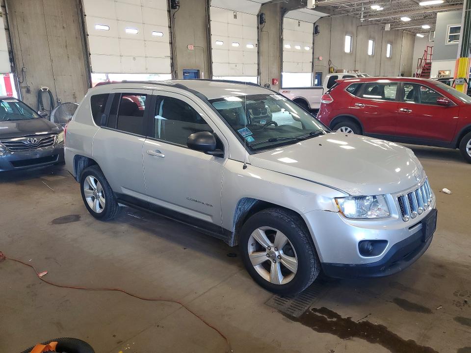 Photo 4 from auction – 2011 JEEP COMPASS with VIN 1J4NT1FB3BD175568