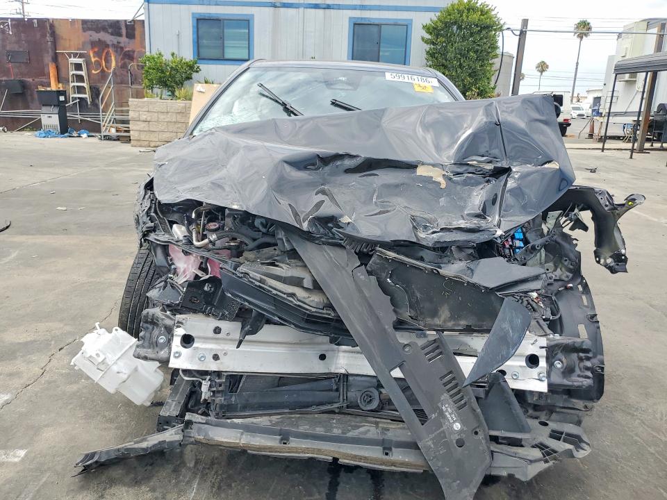 Photo 5 from auction – 2025 TOYOTA CAMRY with VIN 4T1DAACK2SU533900