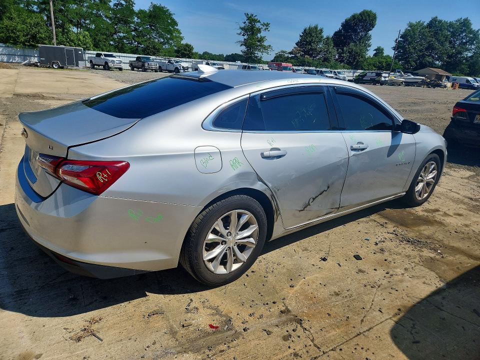 Photo 3 from auction – 2021 CHEVROLET MALIBU with VIN 1G1ZD5ST6MF061400