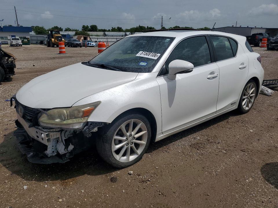 LEXUS CT 2013 with VIN JTHKD5BH3D2139285 - Photo from auction