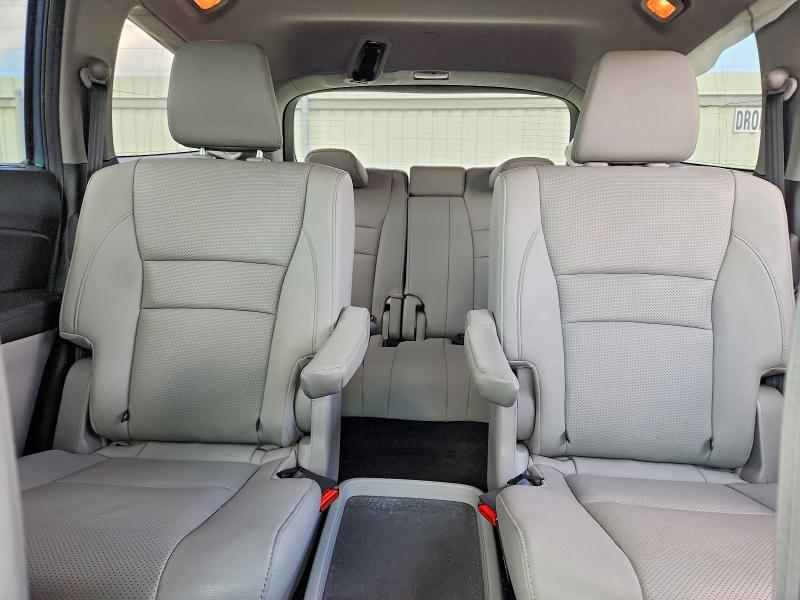 Photo 10 from auction – 2016 HONDA PILOT with VIN 5FNYF6H02GB127157