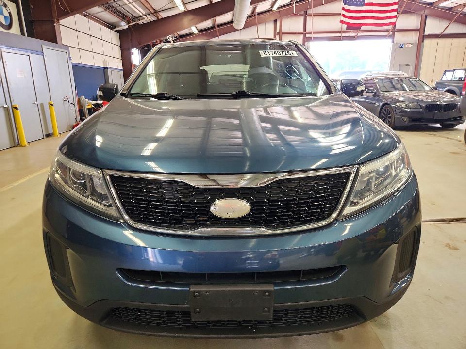 Photo 5 from auction – 2014 KIA SORENTO with VIN 5XYKT3A60EG528787