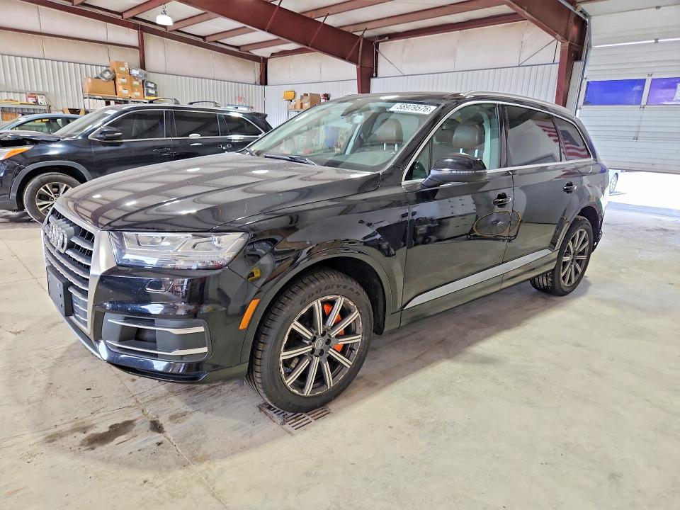 AUDI Q7 2017 with VIN WA1LAAF75HD011174 - Photo from auction