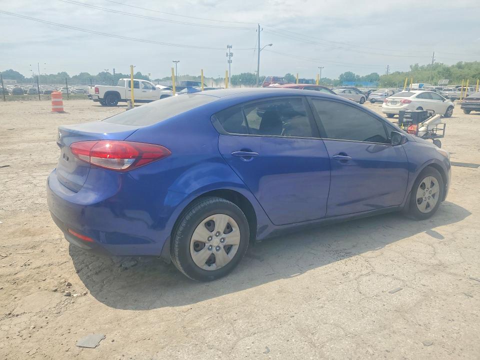 Photo 3 from auction – 2017 KIA FORTE with VIN 3KPFK4A77HE142971