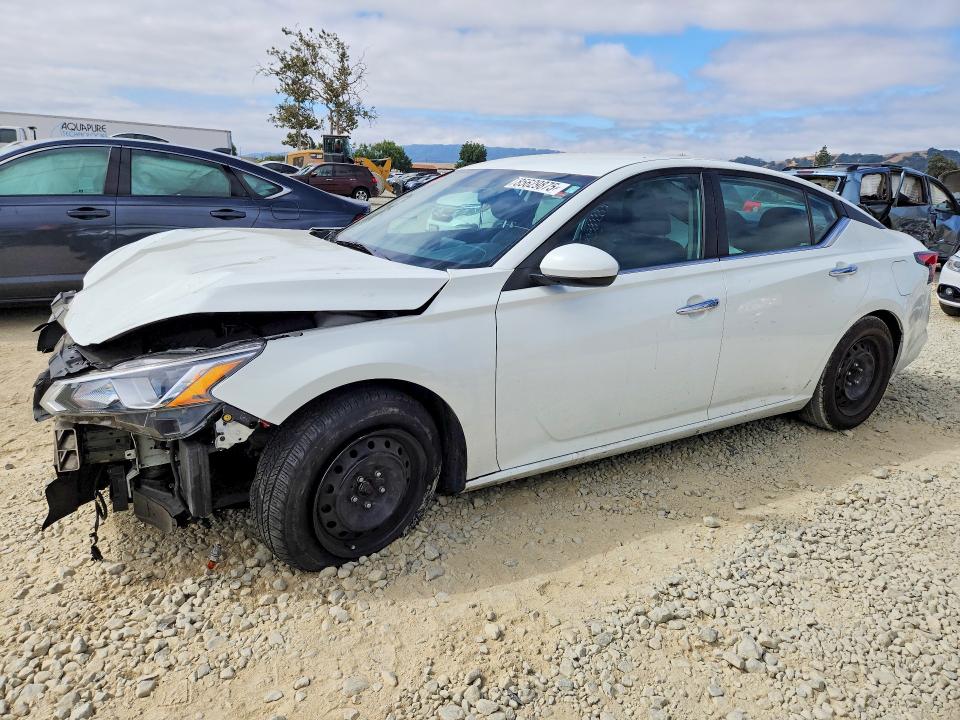 Photo 1 from auction – 2020 NISSAN ALTIMA with VIN 1N4BL4BV9LC147829