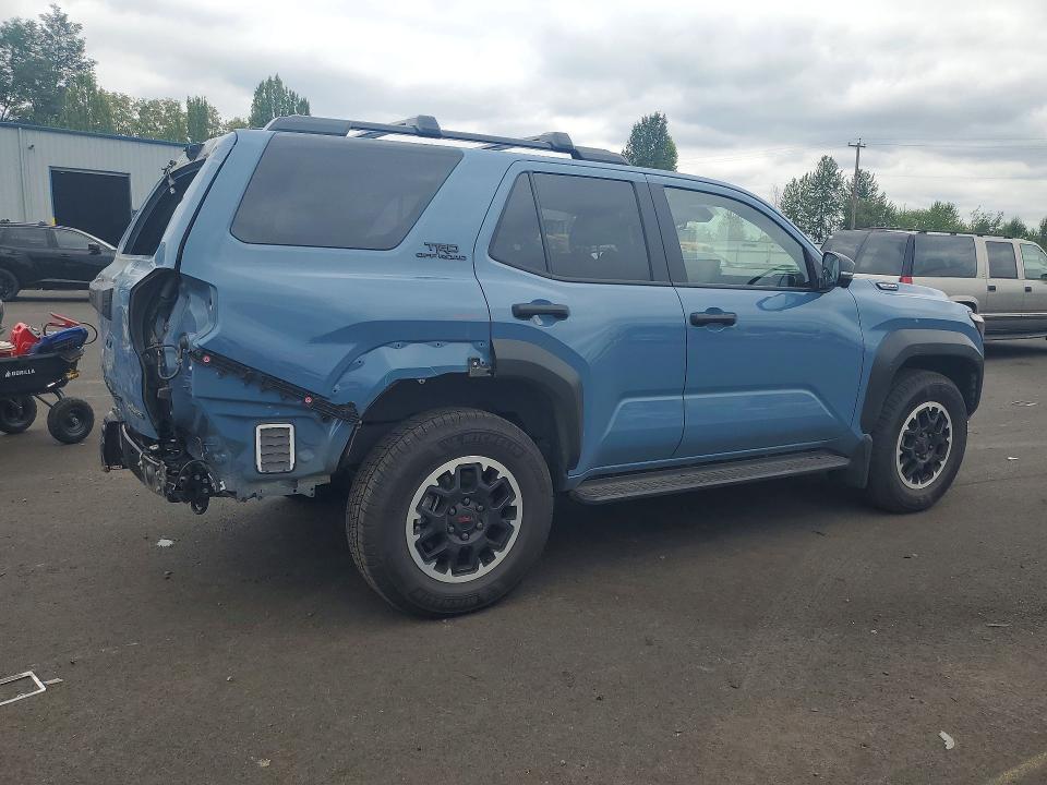 Photo 3 from auction – 2025 TOYOTA 4RUNNER with VIN JTEVB5BR9S5014506