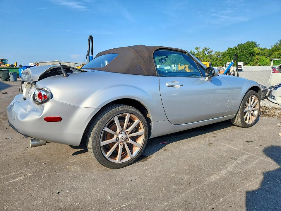 Photo 3 from auction – 2006 MAZDA MX-5 MIATA with VIN JM1NC25F560117510