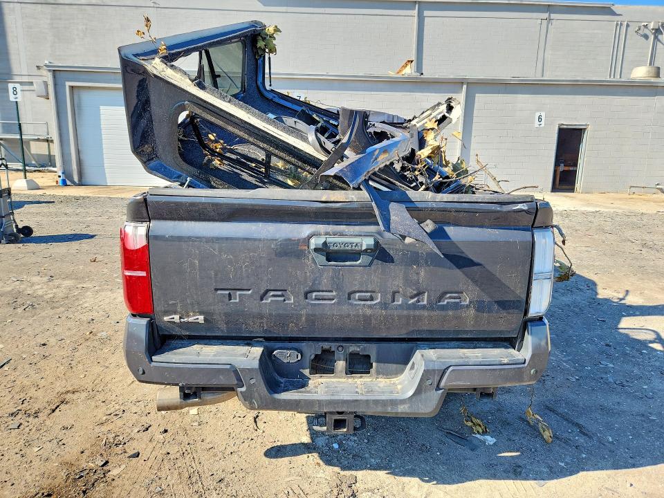 Photo 6 from auction – 2024 TOYOTA TACOMA with VIN 3TMLB5JN1RM011999