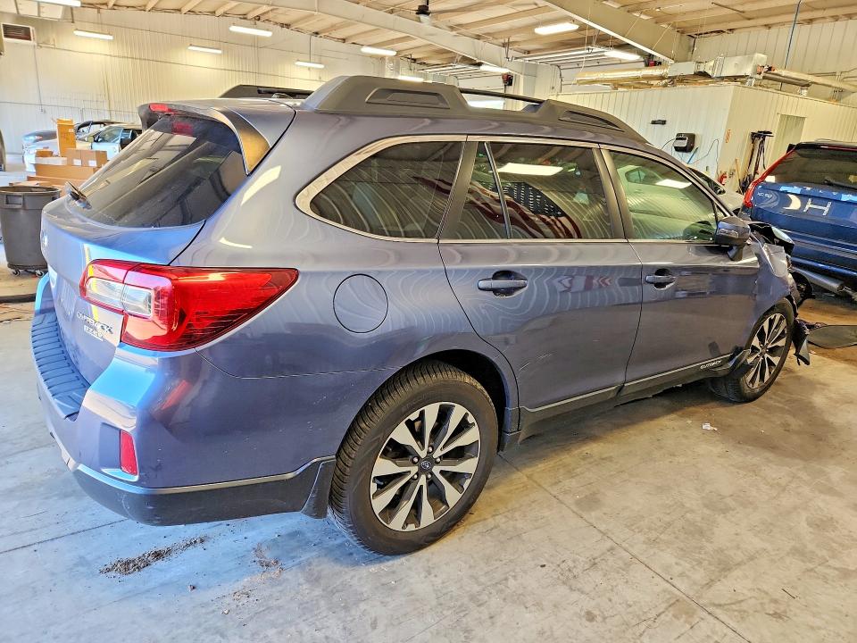 Photo 3 from auction – 2015 SUBARU OUTBACK with VIN 4S4BSALC0F3212818