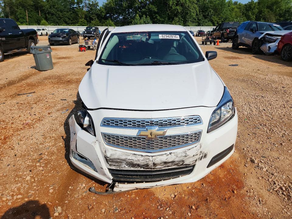 Photo 5 from auction – 2013 CHEVROLET MALIBU with VIN 1G11B5SA8DF165646