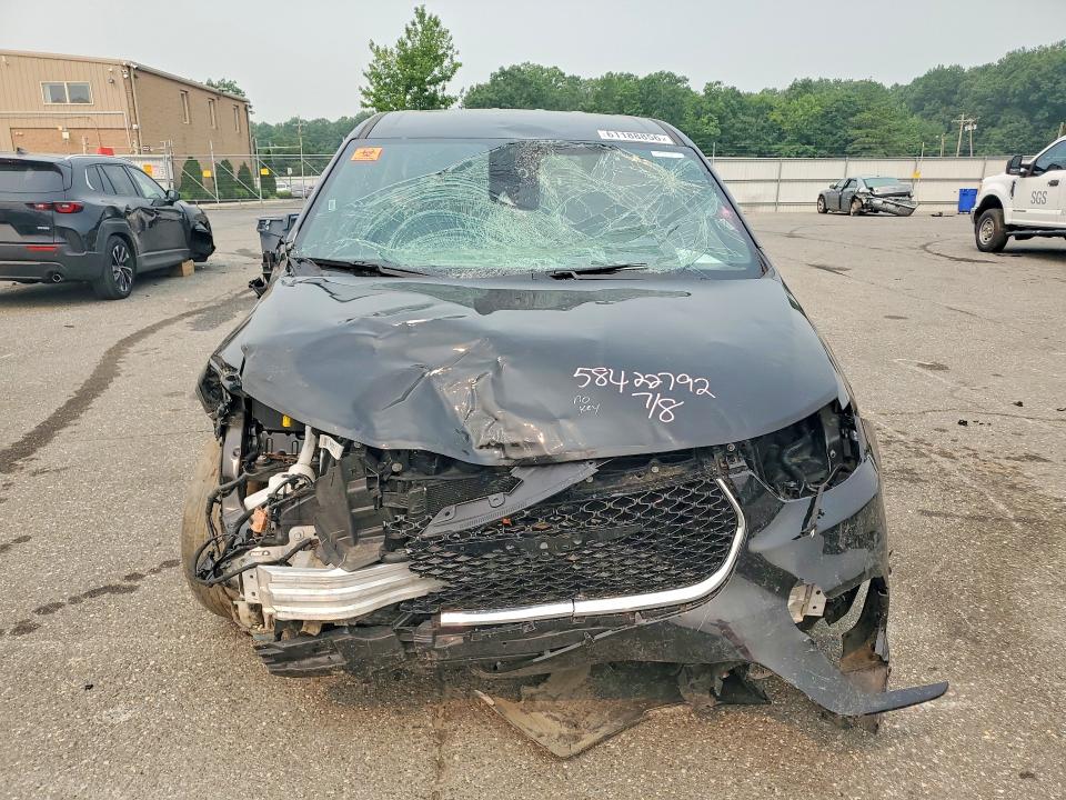 Photo 5 from auction – 2025 CHRYSLER PACIFICA with VIN 2C4RC1S75SR577338