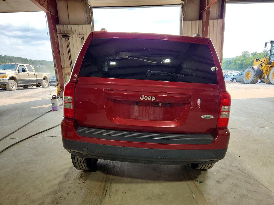 Photo 6 from auction – 2015 JEEP PATRIOT with VIN 1C4NJRFB8FD272622