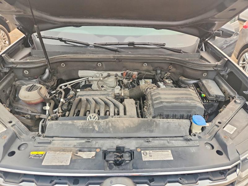 Photo 12 from auction – 2018 VOLKSWAGEN ATLAS with VIN 1V2BR2CA9JC505578
