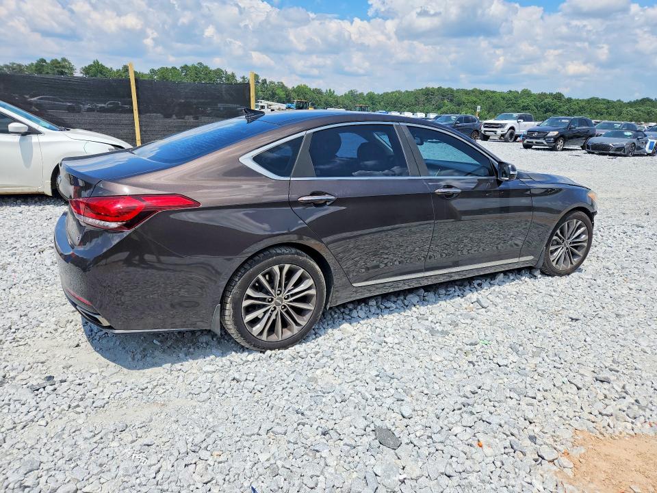 Photo 3 from auction – 2016 HYUNDAI GENESIS with VIN KMHGN4JE6GU137587