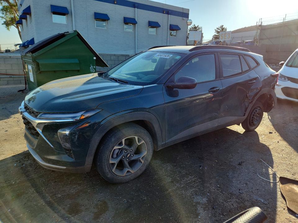 CHEVROLET TRAX 2025 with VIN KL77LHEP5SC337708 - Photo from auction