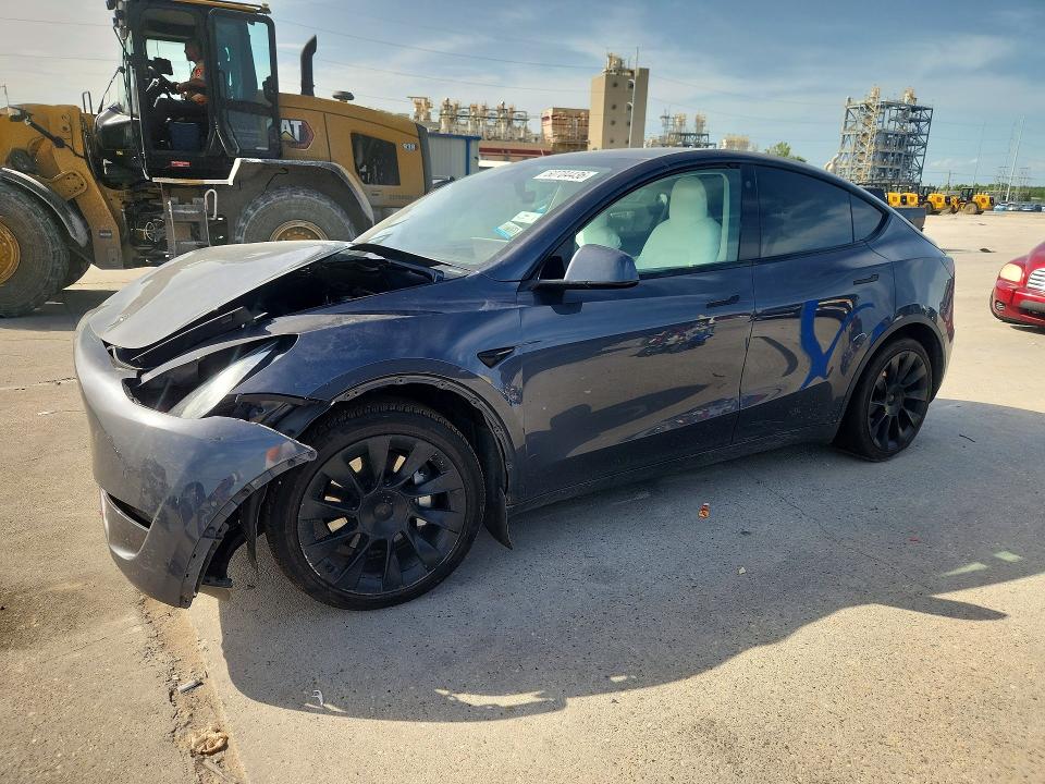 TESLA MODEL Y 2021 with VIN 5YJYGDEE3MF139153 - Photo from auction