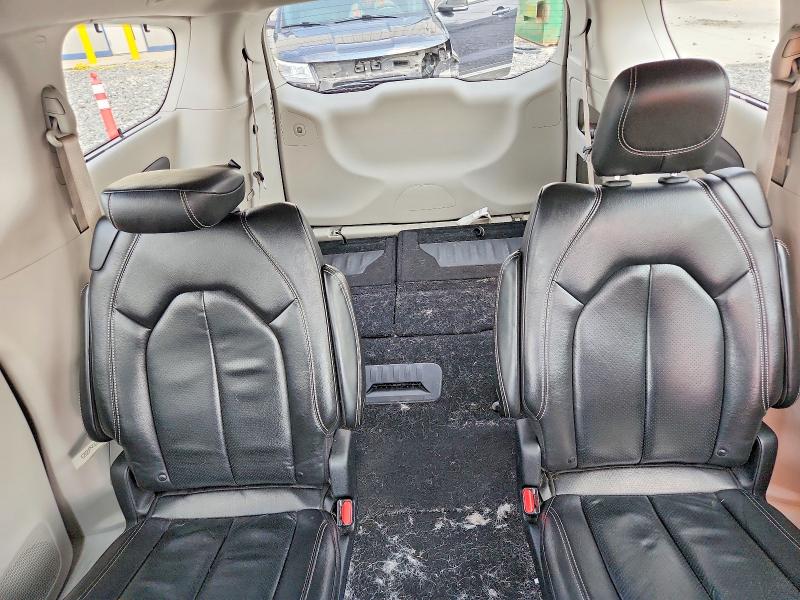 Photo 10 from auction – 2022 CHRYSLER PACIFICA with VIN 2C4RC1BG2NR117297