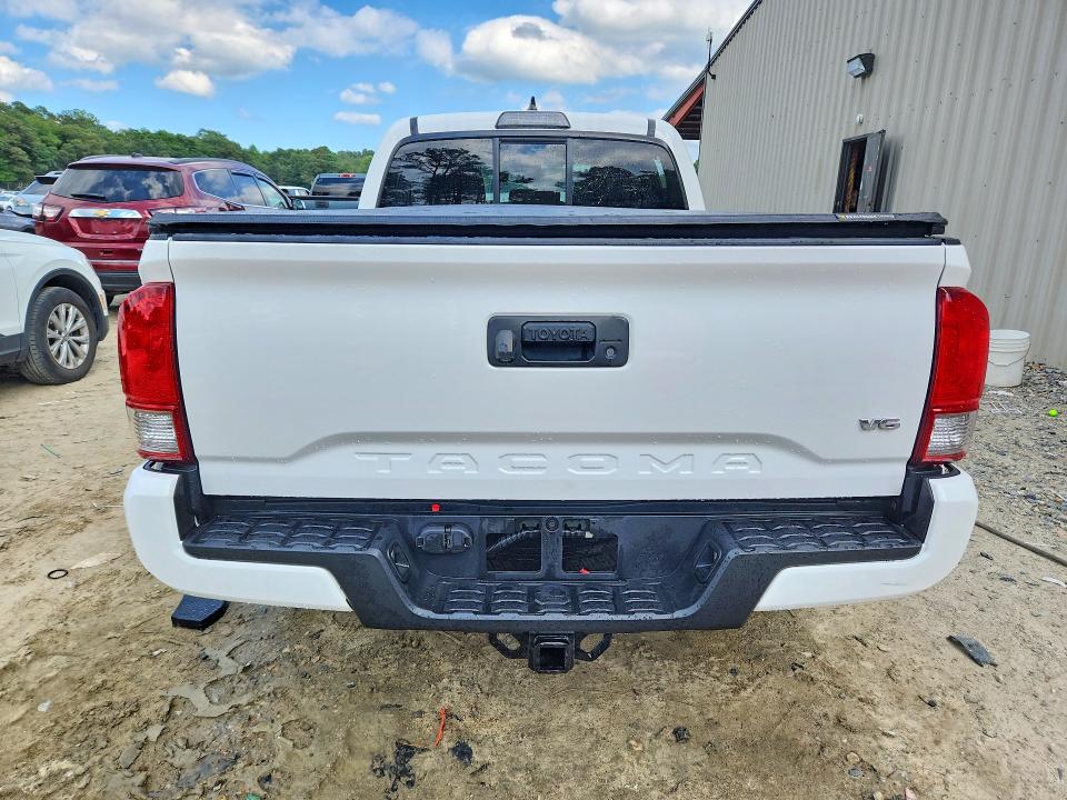 Photo 6 from auction – 2016 TOYOTA TACOMA with VIN 5TFDZ5BN4GX005684