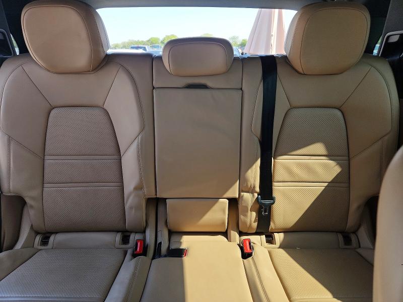 Photo 10 from auction – 2022 PORSCHE CAYENNE with VIN WP1AA2AY3NDA00896