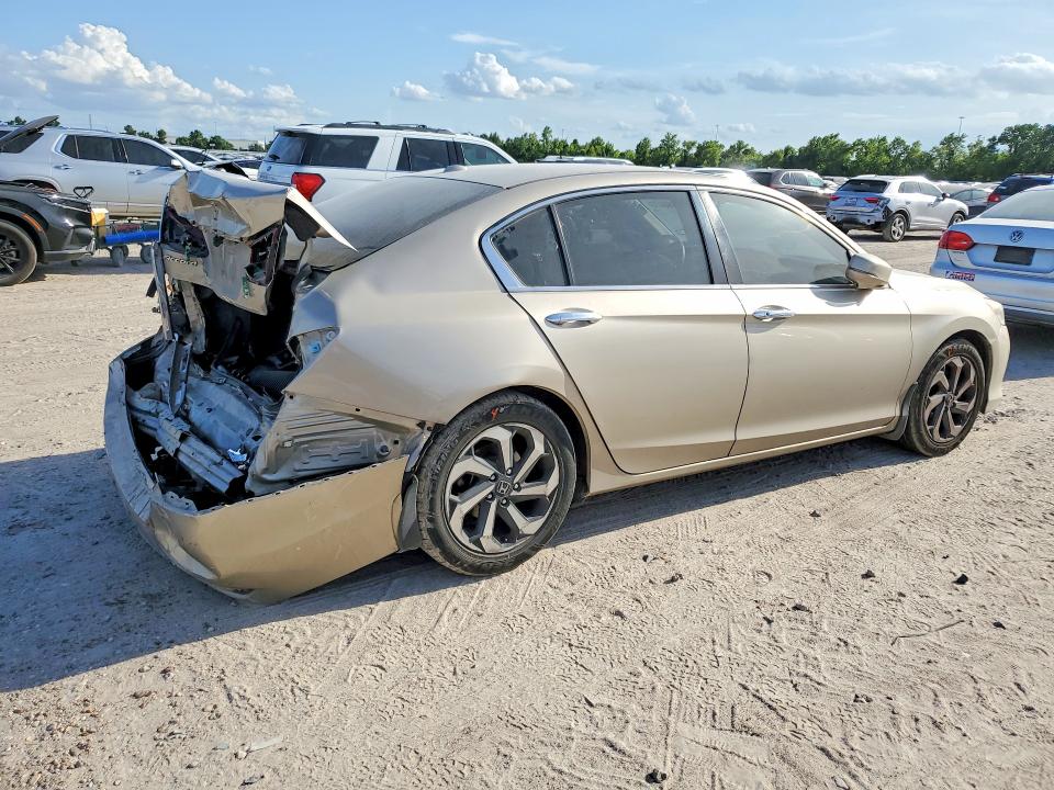Photo 3 from auction – 2017 HONDA ACCORD with VIN 1HGCR2F71HA114924