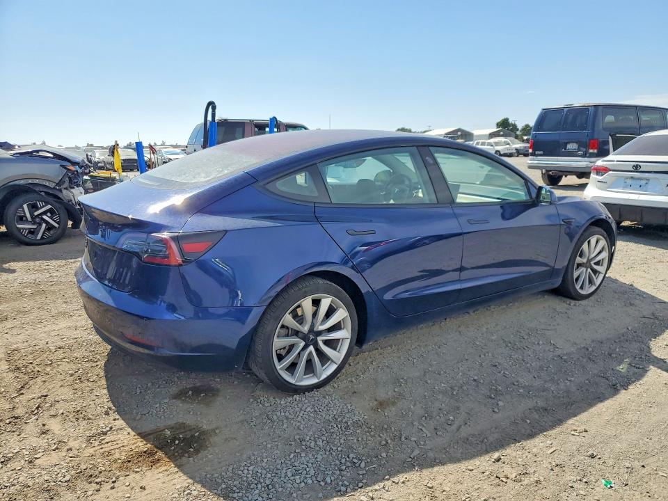 Photo 3 from auction – 2018 TESLA MODEL 3 with VIN 5YJ3E1EA6JF013666